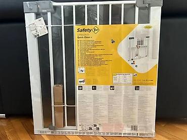 Ostali dečiji nameštaj: Safety 1st Quick Close+ U-Pressure Fit zaštitna kapija - Samonoseća — 15