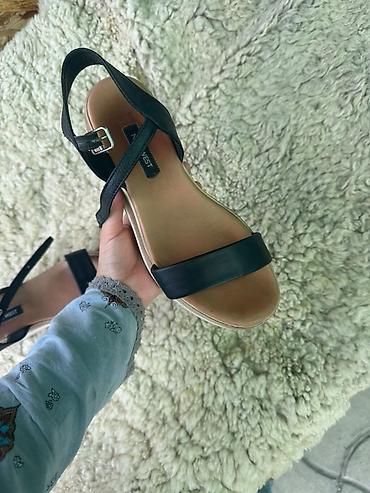 черная обувь: Сандалии Nine West на платформе - Модель: женские сандалии на толстой — 4