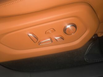 Tesla: Maraglanna şəxslər əlaqə saxlasın ətraflı məlumat verim — 10