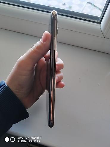 14 pro plus: IPhone 11 Pro Max, цвет Gold 256гб экранда кичине сарапина бар срочно — 5