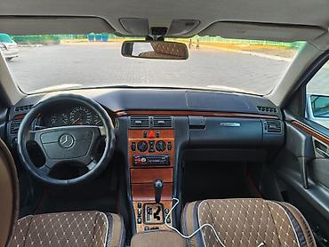 byd han ev: Mercedes-Benz E-Class: 1999 г., 2.4 л, Автомат, Бензин, Седан — 6