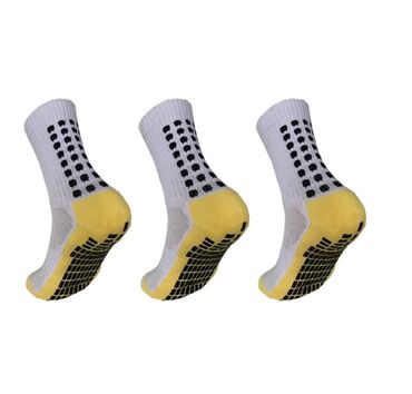 ролики для белья: Тренировочные нескользящие носки белого цвета,цена 230