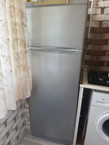 metbex ucun qaz sobalari: AYNUR 2 💃 Soyuducu satılır Uzunu 1.60 santi eni də 60 santi Qıymət