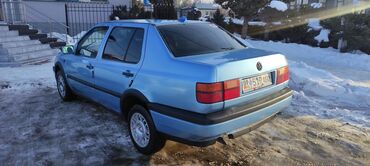 Volkswagen: Volkswagen Vento: 1994 г., 1.8 л, Механика, Бензин, Седан — 6