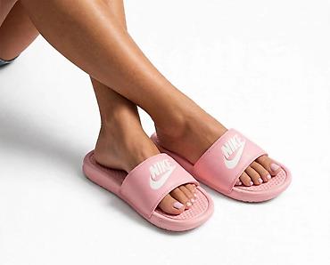 air green: Nike ženske papuče – roze - Model: Nike Benassi/JDI stil klizača sa — 1