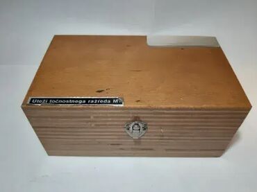 Ostali alati i mašine: Kalibracioni tegovi klase M1 (do 500grama) u drvenoj kutiji sa na lalafo.rs — 8 Ostali alati i mašine: Kalibracioni tegovi klase M1 (do 500grama) u drvenoj kutiji sa — 8