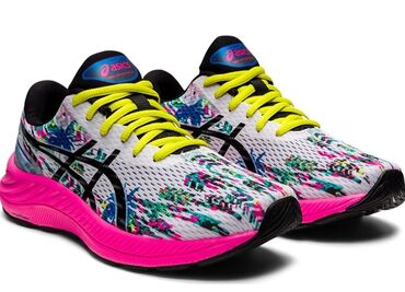 кроссовки беговые: Женские Asics, удобные кроссовки для любителей фитнеса, бега. В