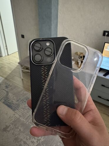 Apple iPhone: IPhone 15 Pro, Б/у, 128 ГБ, Черный, Защитное стекло, 81 % — 14