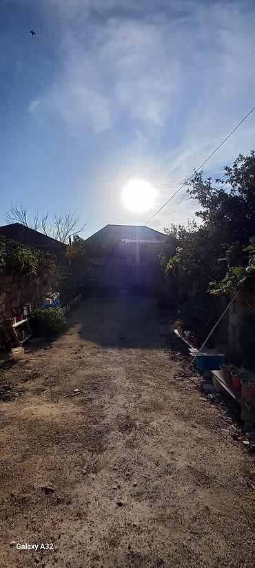 Binə 3 otaqlı, 90 kv. m, Orta təmir