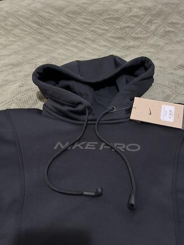 zenski krzneni prsluci cene: NIKE PRO Therma-FIT Damen-Hoodie
Schwarz vel.S NOVO II — 8