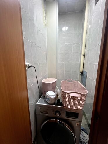 Продажа квартир: 5 и более комнат, 140 м² — 7