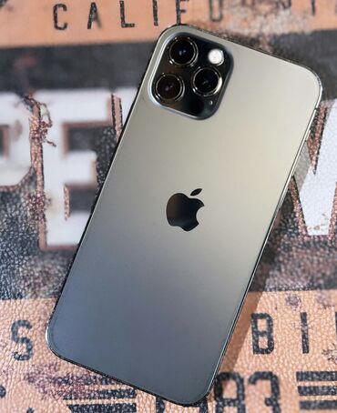 Apple iPhone: IPhone 12 Pro, Б/у, 128 ГБ, Черный, Защитное стекло, Чехол, Кабель, 85 %
