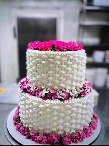 bakery: Rollen Bakery — свежая выпечка каждый день Что предлагаем: - Торты на — 6