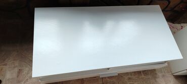 Kancelarijski setovi nameštaja: Moderan set za dnevnu sobu – TV komoda sa vitrinom Opis: - — 10