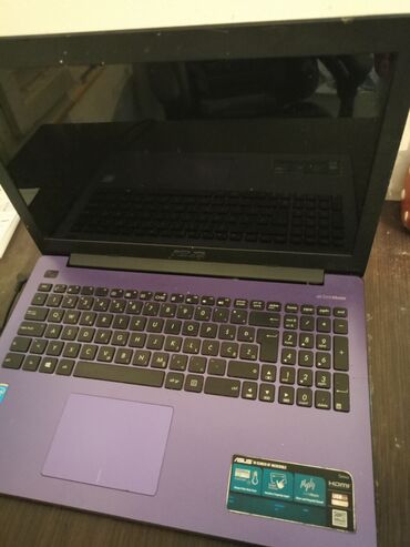 beograd plus ajfon: Lap top sve funkcionise samo  na punjac mora biti ukljucen stalno