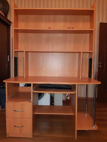 stolar: Düz masa, Polkalı, Siyirməli, Sadə laminat — 1