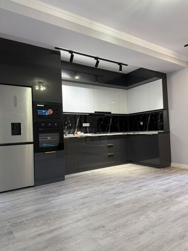 сдается в аренду автомойка: 2 комнаты, 73 м², 3 этаж, Евроремонт