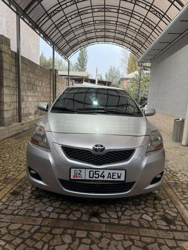 Toyota: Toyota Yaris: 2011 г., 1.5 л, Вариатор, Бензин, Седан — 3