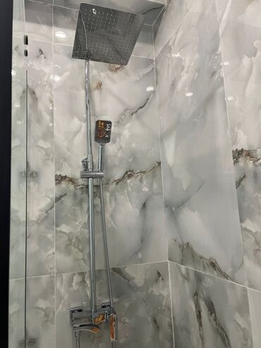 Посуточная аренда квартир: 2 комнаты, Душевая кабина, Постельное белье, Кондиционер — 12