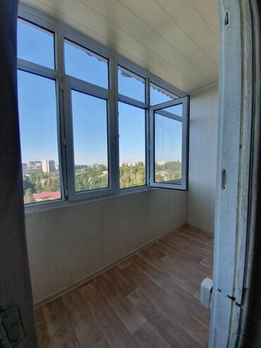 bmw 4 серия 430i at в Кыргызстан | Продажа квартир: 3 комнаты, 64 м², 106 серия, 9 этаж, Старый ремонт, Центральное отопление