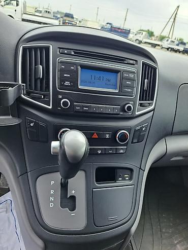 Hyundai: Hyundai H-1: 2019 г., Минивэн — 10
