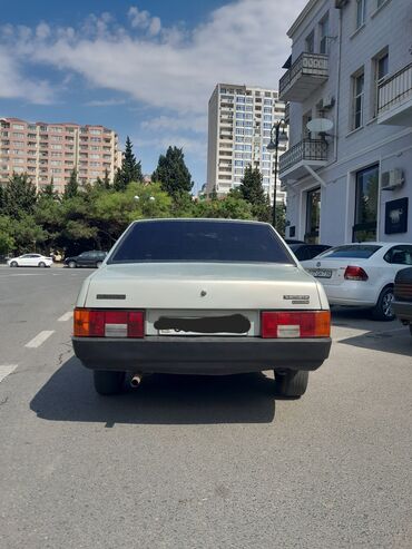 sedan maşınlar: VAZ (LADA) 21099: 1.5 l. | 1998 il | 32598 km. Sedan