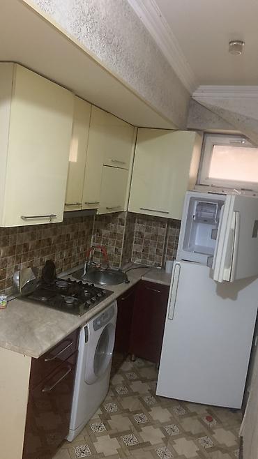 Uzunmüddətli kirayə mənzillər: Salam Xirdalanda tam merkezde Irşad telecomun yaninda yeni binada 2 — 3