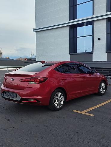 Hyundai: Hyundai Elantra: 2018 г., 2 л, Автомат, Бензин, Седан — 6