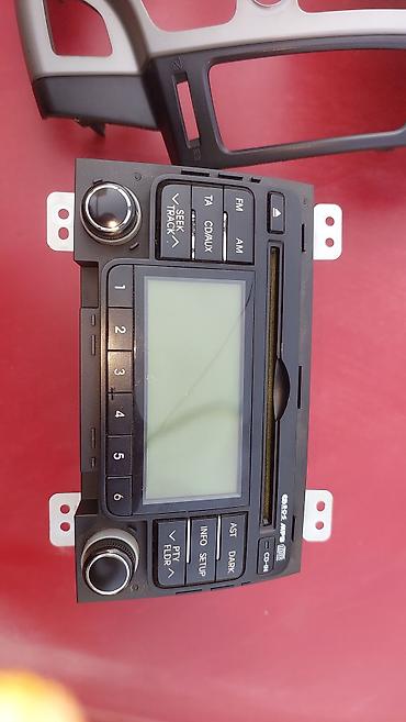 Maqnitofonlar: Avtomobil maqnitofonu və ön panel çərçivəsi dəsti Hyundai i30 2009 — 2