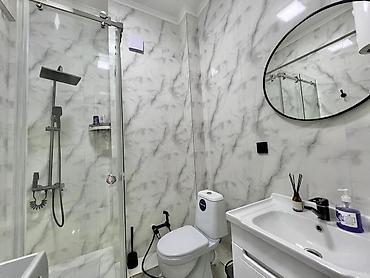 hostel osh: 1 комната, Асанбай мкр, Душевая кабина, Постельное белье, Кондиционер — 3