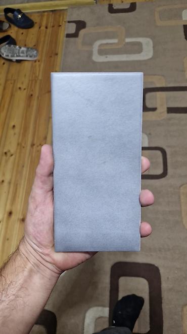das tozu: Çexoslovakiyada istehsal olunmuş keramika plitəsi - Material: keramik — 1