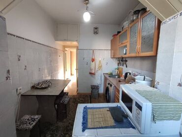 долгосрочные квартиры ош: 3 бөлмө, 70 кв. м, 106-серия, 5 кабат, Косметикалык ремонт