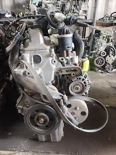 Детали двигателя и моторы в сборе: Двигатель Honda L13A, подходящий для различных моделей Honda. Этот — 2