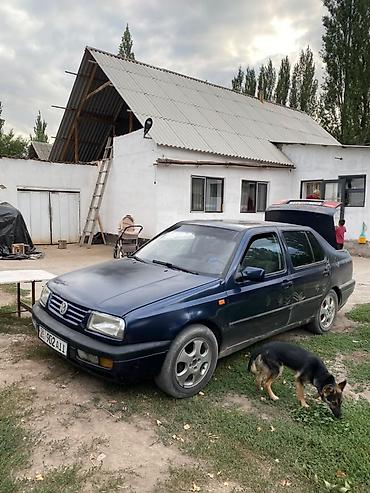v klass: Volkswagen Vento: 1991 г., 1.8 л, Седан — 5