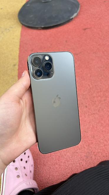Apple iPhone: IPhone 13 Pro, Б/у, 128 ГБ, Графит, Защитное стекло, Чехол, 77 % — 1