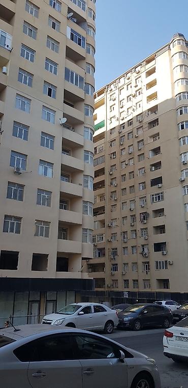 xirdala: 1 otaqlı, Yeni tikili, 35 kv. m — 3