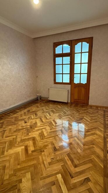 Köhnə tikili: Bakı, 4 otaqlı, Köhnə tikili, m. Elmlər Akademiyası, 108 kv. m -da lalafo.az — 19 Köhnə tikili: Bakı, 4 otaqlı, Köhnə tikili, m. Elmlər Akademiyası, 108 kv. m — 19