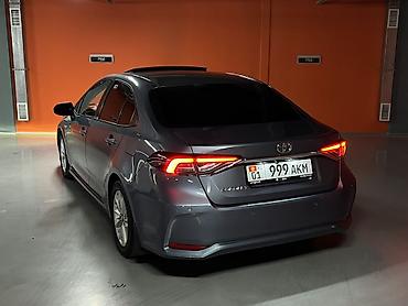 Унаа сатуу: Toyota Corolla: 2021 г., 1.8 л, Вариатор, Гибрид, Седан — 3