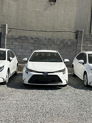 тоета корола: Toyota Corolla: 2021 г., 1.8 л, Автомат, Гибрид, Седан — 1