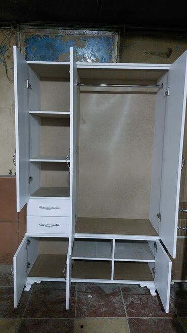 Dolablar: Yeni, Açılan, 3 qapılı Düz dolab, Qarderob, paltar dolabı, Azərbaycan — 29