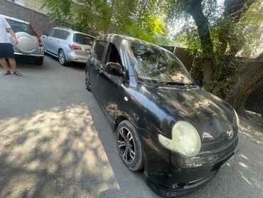 продаю тайота альфард: Toyota Sienta: 2005 г., 1.9 л, Автомат, Бензин, Вэн/Минивэн