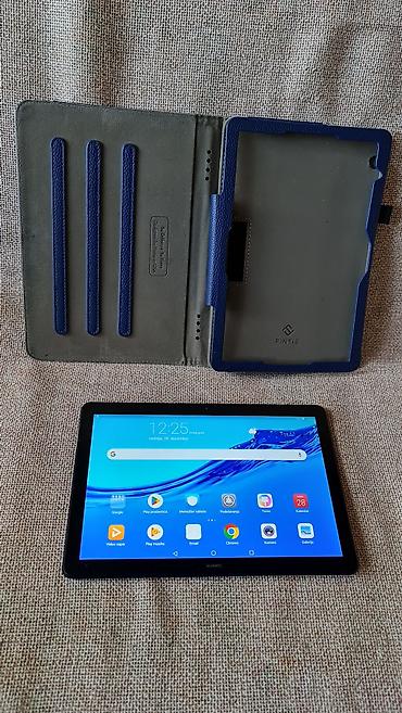 Tableti: Huawei MediaPad T5 10 sa folio futrolom - Ekran: Full HD — 19