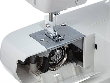 Другое оборудование для швейных цехов: VERITAS Janis Это компактная электромеханическая швейная машина с — 15