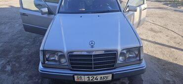 мерседес 2 2: Mercedes-Benz 220: 1994 г., 2 л, Механика, Бензин, Седан