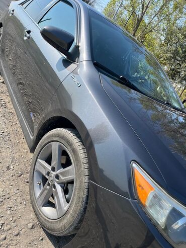 Toyota: Toyota Camry: 2.5 l | 2014 il Sedan — 5