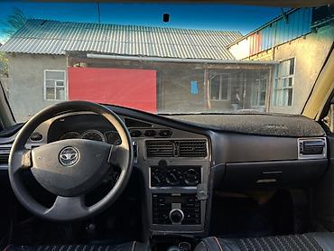 tourer v салон: Продаётся легковой автомобиль седан белого цвета. Основные — 7