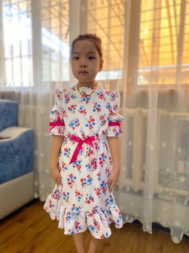 Дизайнер одежды: Дизайнер одежды. Опыта работы есть. Зарплата договорная. Умею шить — 12