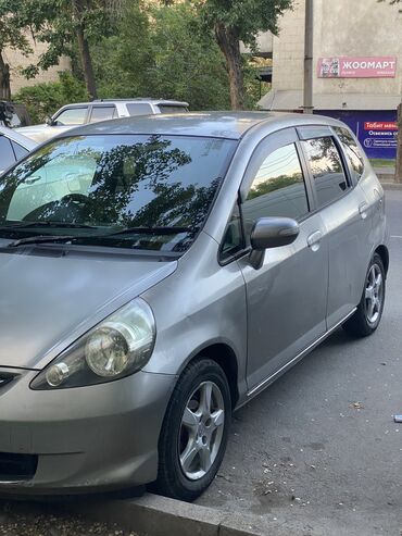 табуретка на фит: Honda Fit: 2006 г., 1.3 л, Автомат, Бензин, Седан