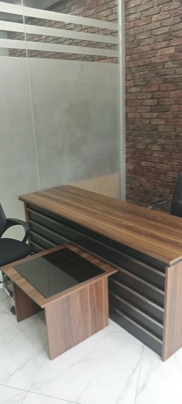 Ofislər: Komunal xərclər qiymətə daxildir .Vasiteçilər z.o narahat etməsinlər — 14