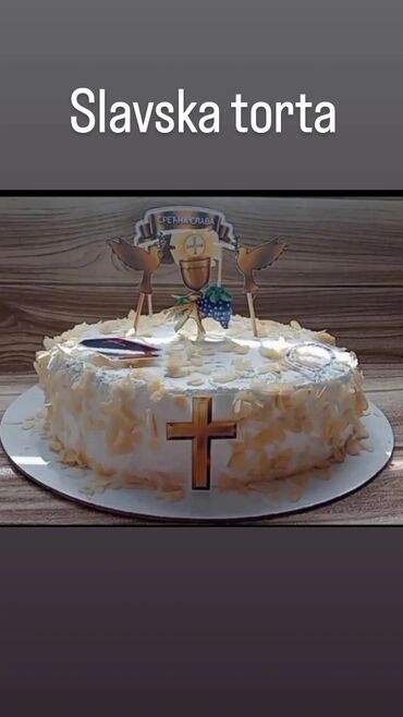 Konditorski proizvodi, slatkiši: Dekorisana rođendanska torta sa motivima fudbala i natpisom "10 Joj" — 5